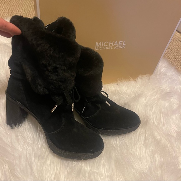 Michael kors boots - Picture 3 of 7